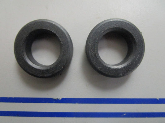 *NEW OEM* (LOT OF 2) 0720 OMC Johnson Evinrude Seat Valve 320880 0320880