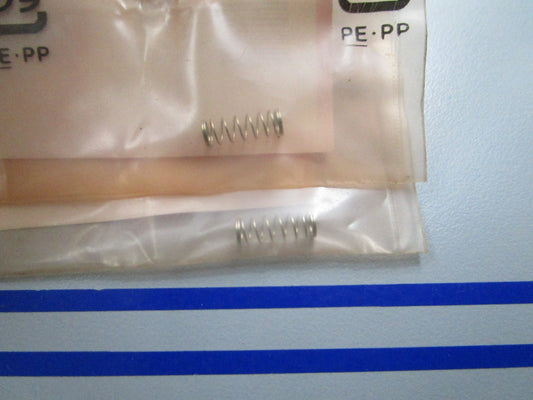 NEW OEM (LOT OF 2) Honda 28443-ZH8-003 Return Spring 0810