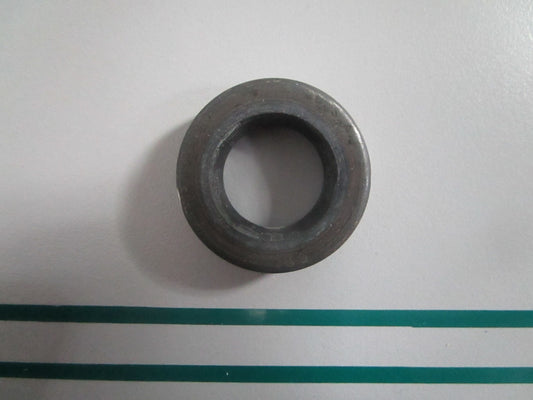 NEW OEM 330550 0330550 OMC Johnson Evinrude Seal 0820