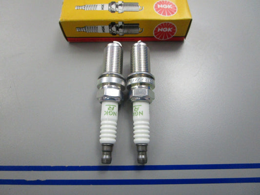 NEW (LOT OF 2) LFR4A-E NGK Spark Plug 0810