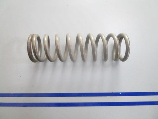 *NEW OEM* 0810 OMC Johnson Evinrude Spring 313817 0313817