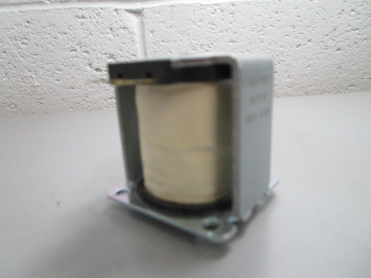 *NEW OEM* 0820 Generac Shut-Off Solenoid 0J7137