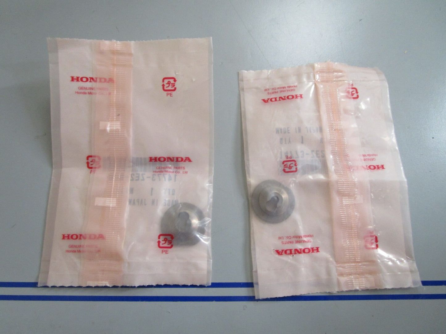 *NEW OEM* (LOT OF 2) 0810 Honda Spring Retainer 14773-ZE2-000