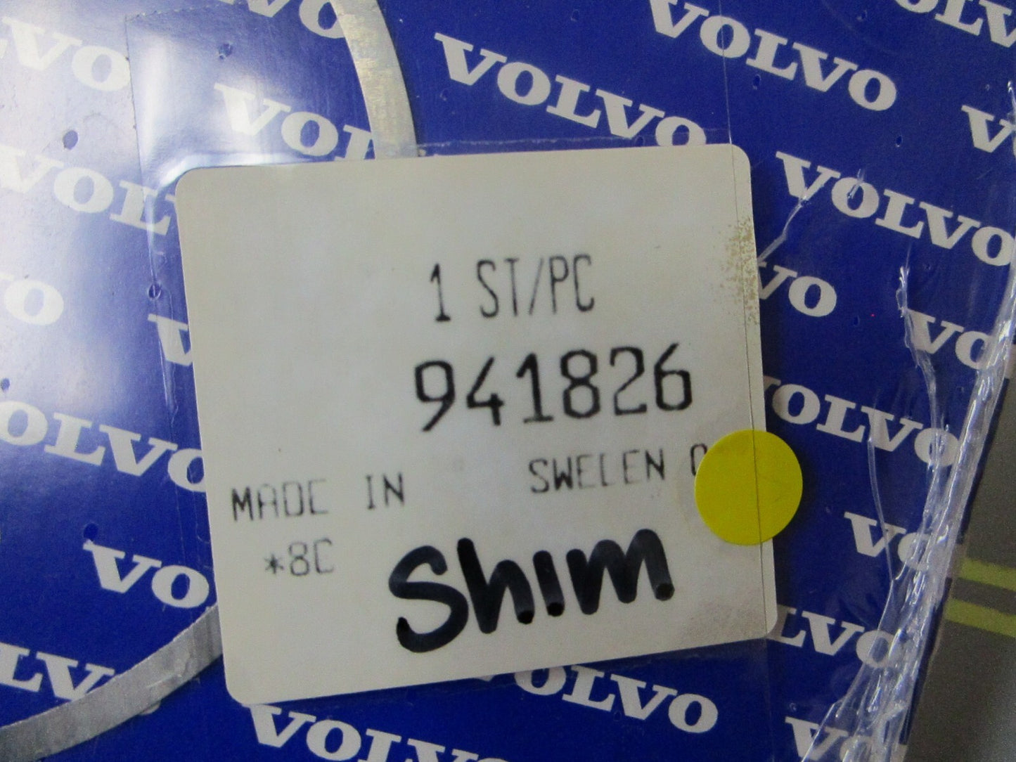 *NEW OEM* 0810 Volvo Penta Shim 941826