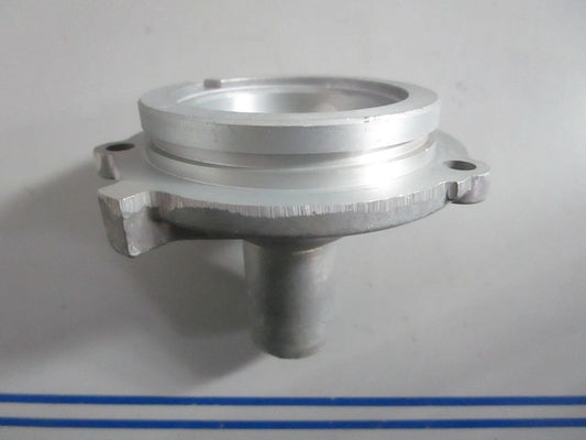 NEW OEM 663-15359-01-94 Yamaha Oil Seal Housing 0820
