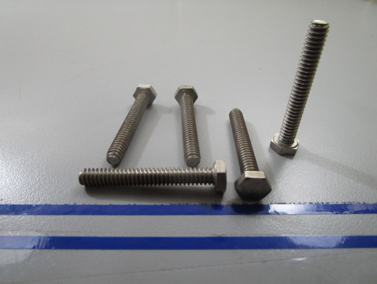 *NEW OEM* (LOT OF 5) 0810 OMC Johnson Evinrude Impeller Housing Screws 324982