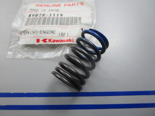 NEW OEM 49078-1119 Kawasaki Engine Spring 0810