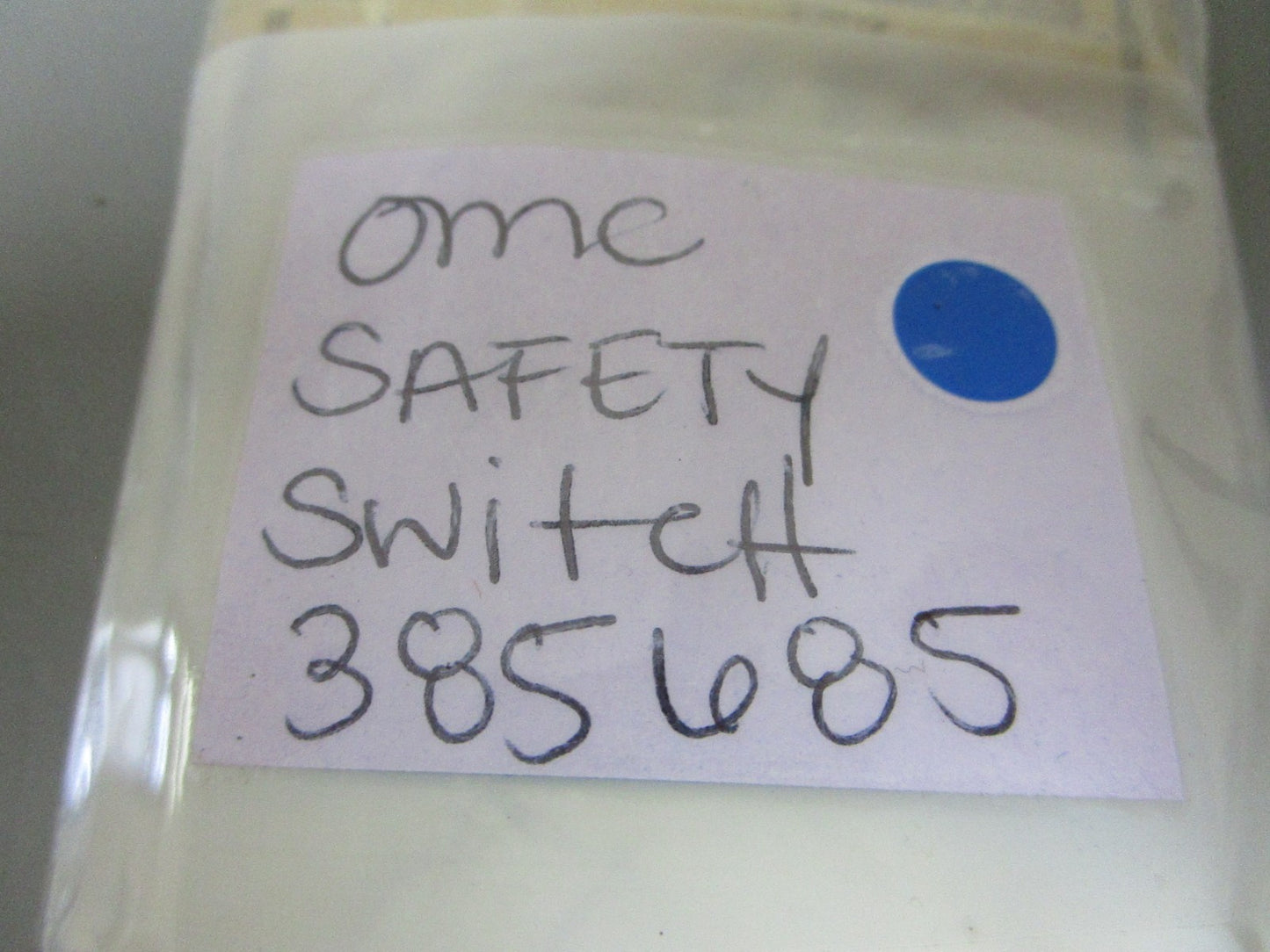 *NEW OEM* 0720 OMC Johnson Evinrude Safety Switch 385685 0385685