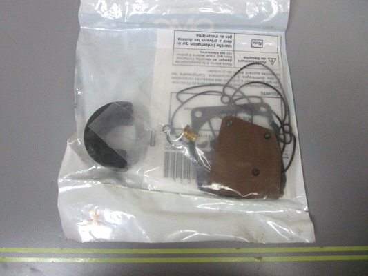 *NEW OEM* 0720 OMC Johnson Evinrude Carburetor Repair Kit 438996 0438996