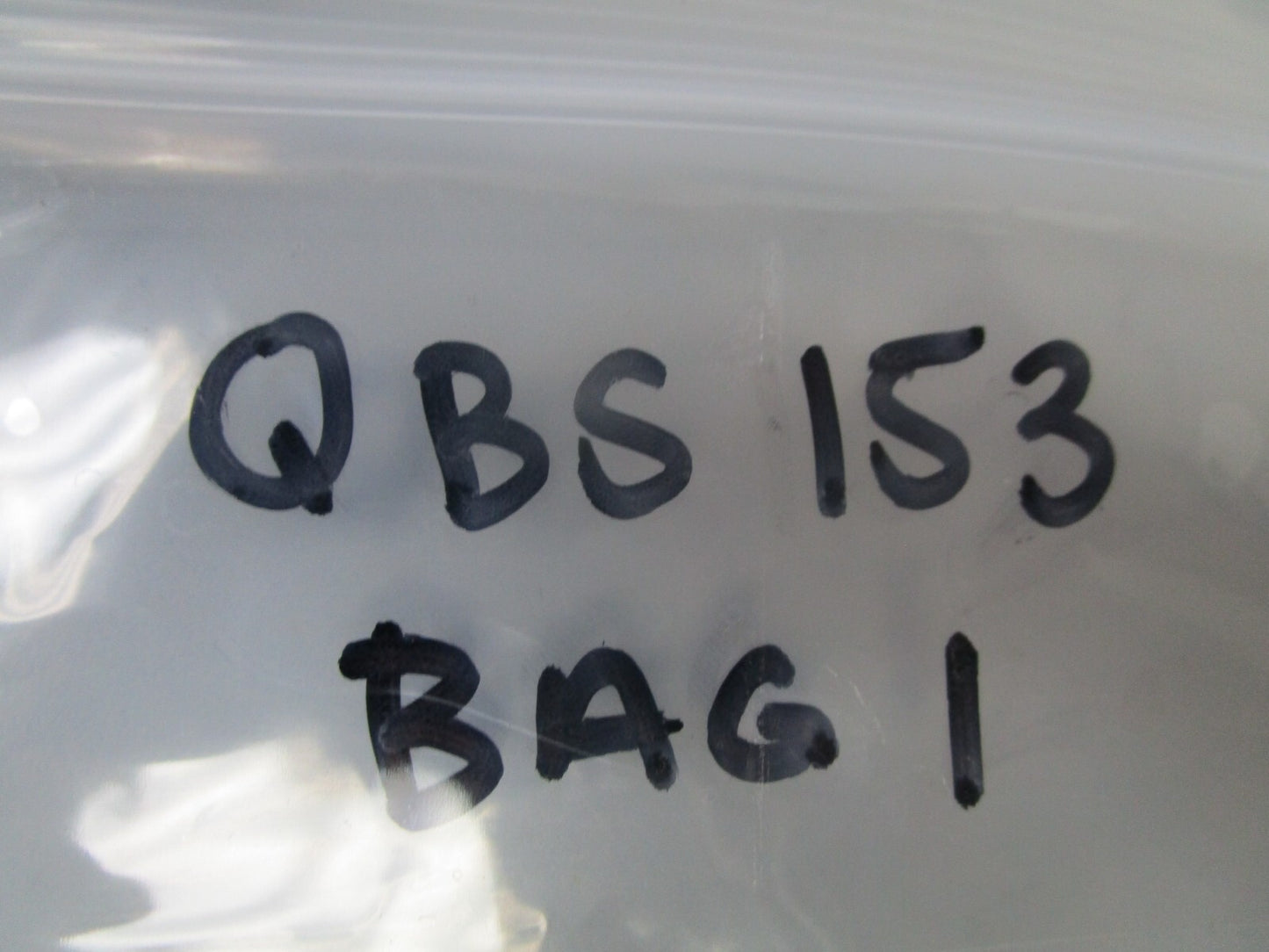 *NEW OEM* (LOT OF 2) 0810 Volvo Penta Screw 855605