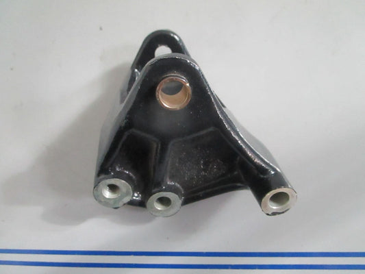 *NEW OEM* 0820 Volvo Penta Mount Bracket 3853666