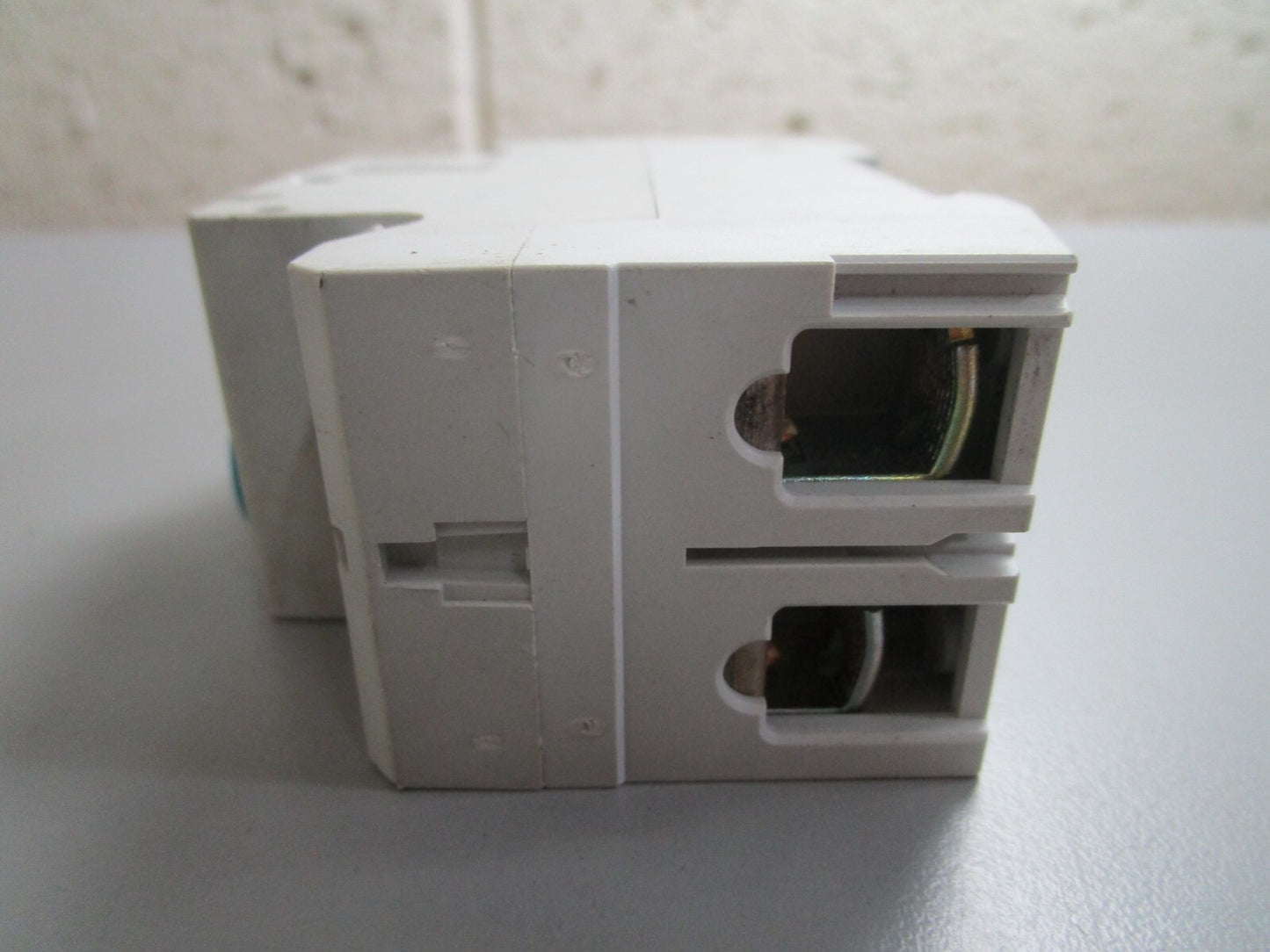*NEW* 0820 Hager CE284U Circuit Breaker 165175