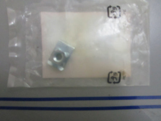 *NEW OEM* 0810 Honda Fender Setting Nut 84601-HA7-670