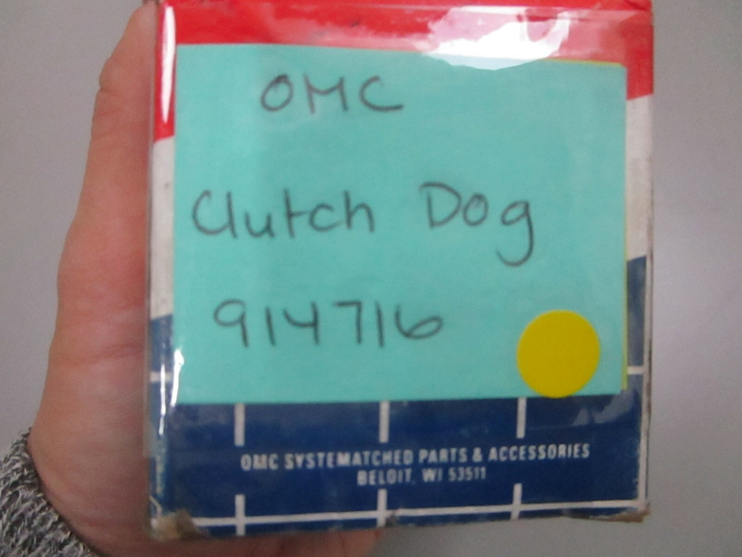 *NEW OEM* 0810 OMC Johnson Evinrude Clutch Dog 914716 0914716