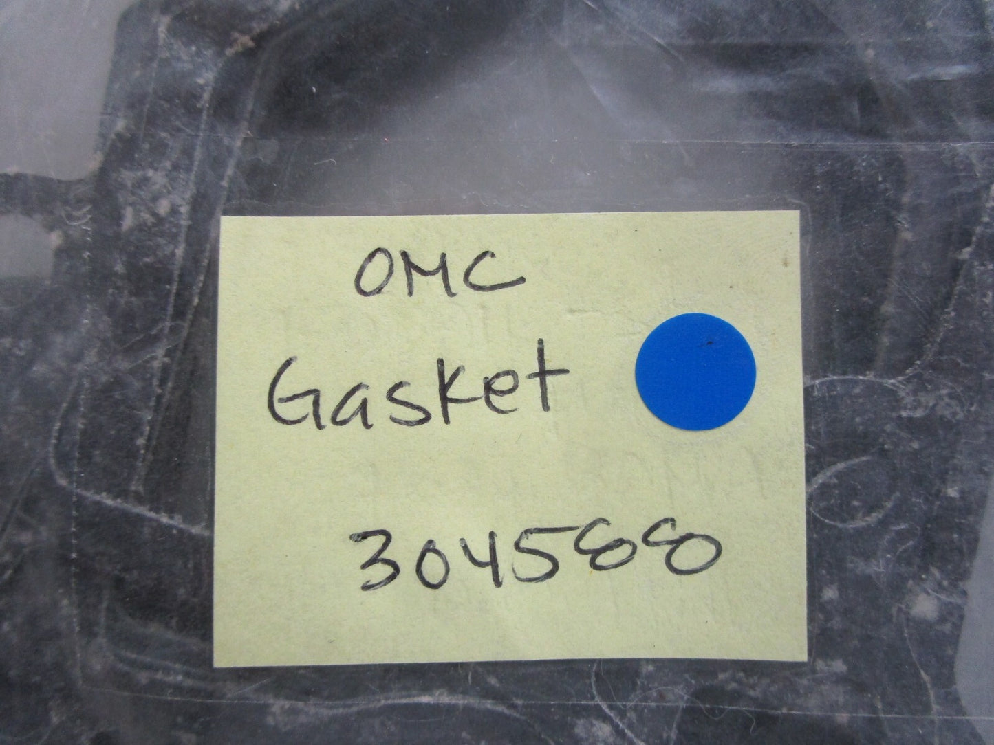 *NEW OEM* 0810 OMC Johnson Evinrude Gasket 304588 0304588