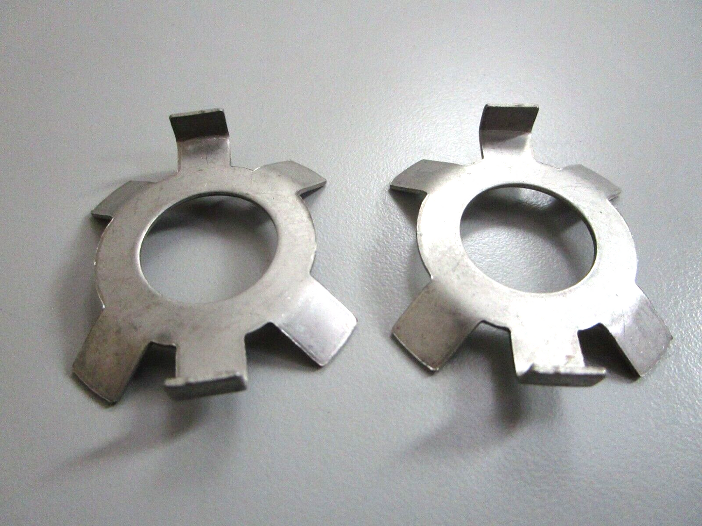 *NEW OEM* (LOT OF 2) 0750 Suzuki PROPELLER NUT WASHER 57635-95300