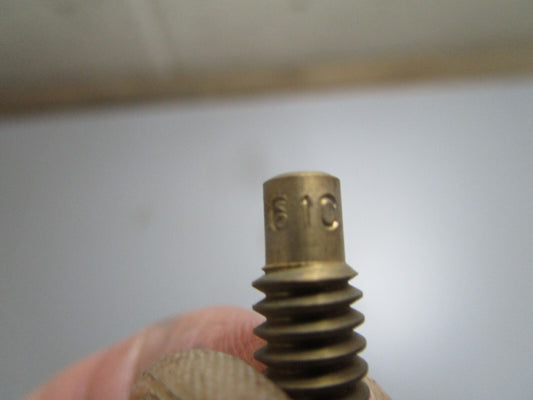 *NEW OEM* 0770 OMC Johnson Evinrude .061 Orifice (61c) 320661 0320661