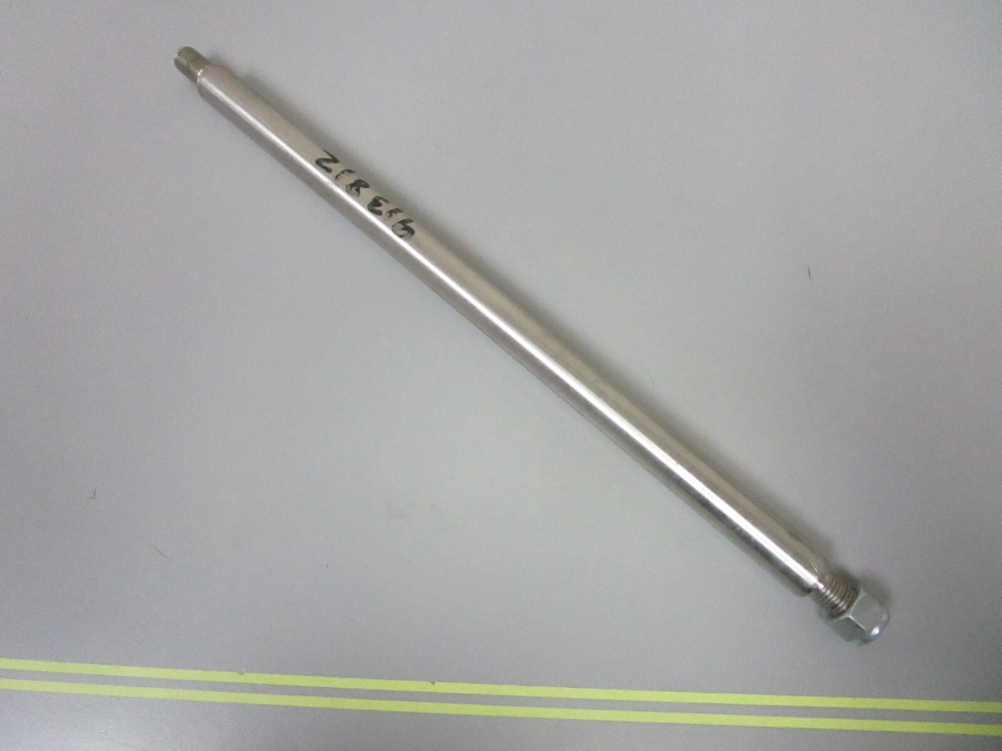 *NEW OEM* 0810 OMC Johnson Evinrude Pivot Pin 913812 0913812