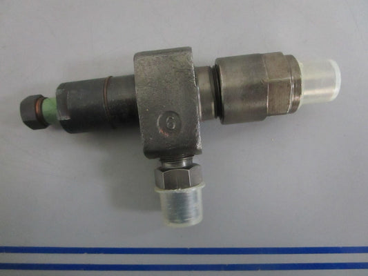 NEW OEM 826577 Volvo Penta Fuel Injector 0820