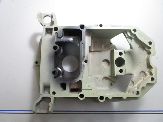 *NEW OEM* 0810 OMC Johnson Evinrude Adapter Plate 324059 0324059