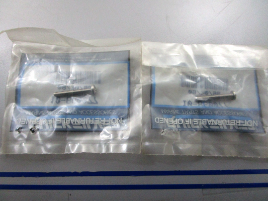 *NEW OEM* (LOT OF 2) 0810 Mercury Quicksilver Screw 10-860077