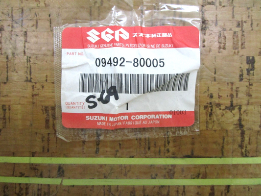 *NEW OEM* 0750 Suzuki PILOT JET (#80) 09492-80005