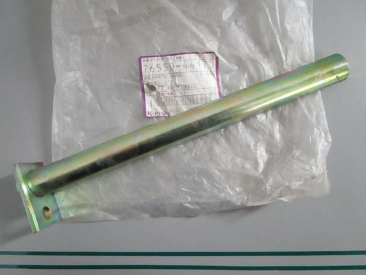 NEW OEM 76550-44170 Kubota Rear Wheel Shaft 0820