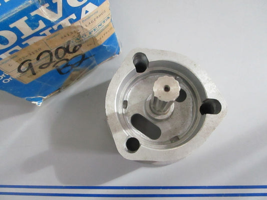 *NEW OEM* 0820 Volvo Penta Bearing Housing 841314