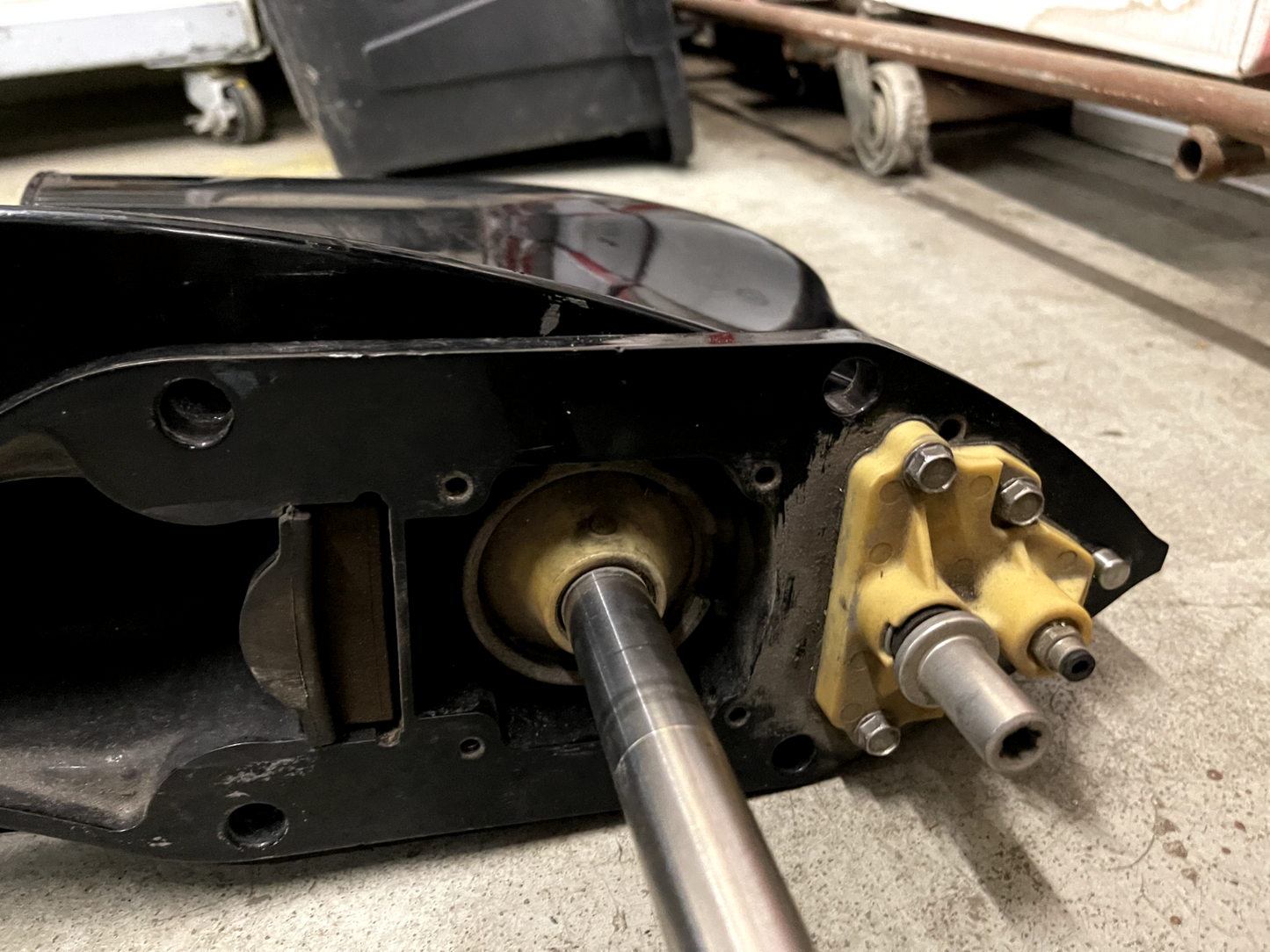 *6 MONTH WARRANTY* *NEW OEM* Mercury Lower Unit Optimax 20" Shaft 1.75 Ratio