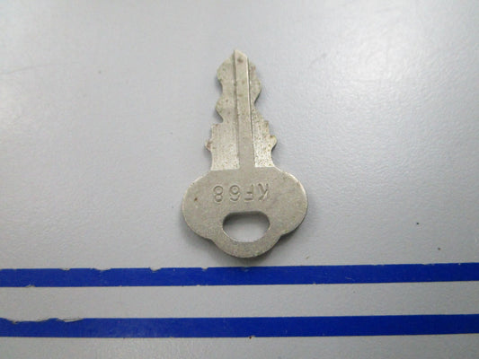 NEW OEM 501583 0501583 OMC Johnson Evinrude KF68 Ignition Key 0810