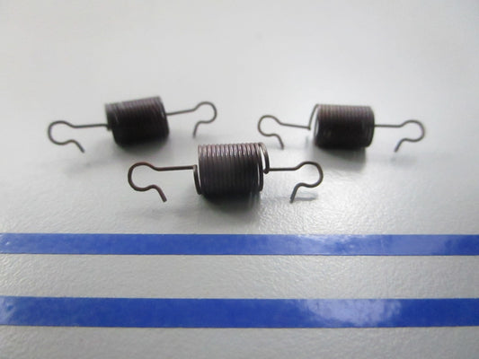NEW OEM (LOT OF 3) 305011 0305011 OMC Johnson Evinrude Spring 0810
