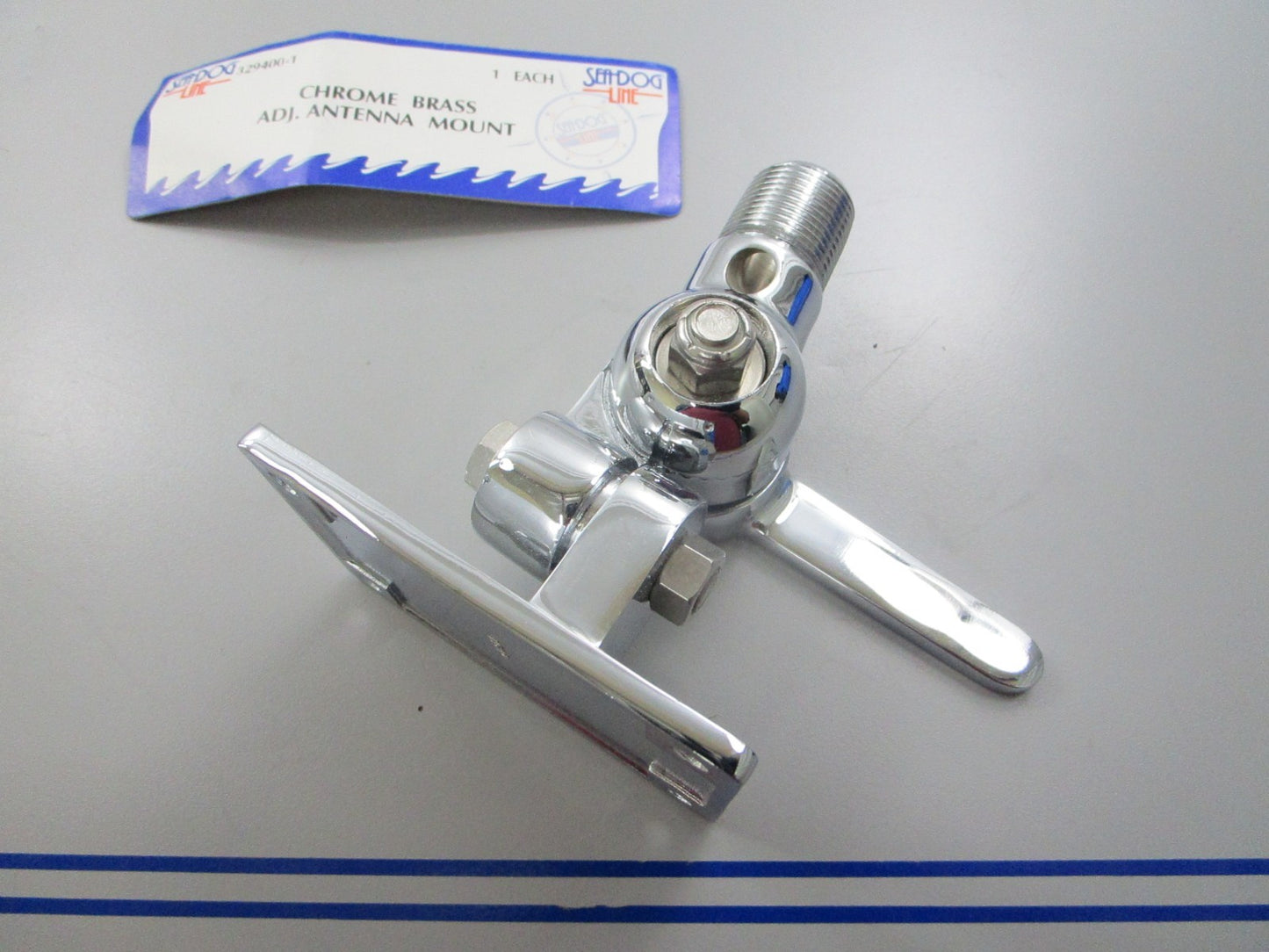 *NEW* 0810 Sea-Dog Chrom Brass Adjustment Antenna Mount 329400-1