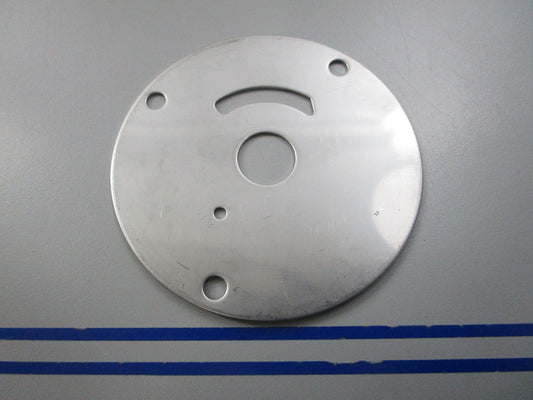NEW OEM 17471-93102 Suzuki Water Pump Plate 0810