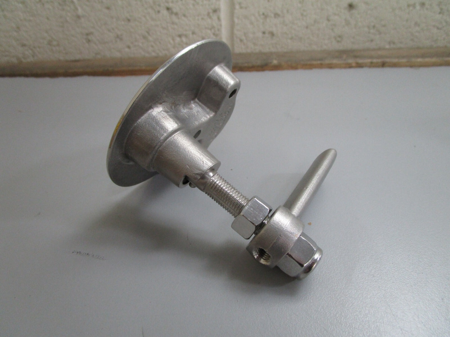 *NEW* 0820 Taco 3" Round Latch F16300