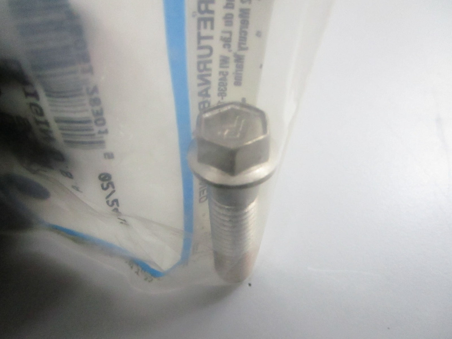 *NEW OEM* 0810 Mercury Quicksilver Screw 10-806327