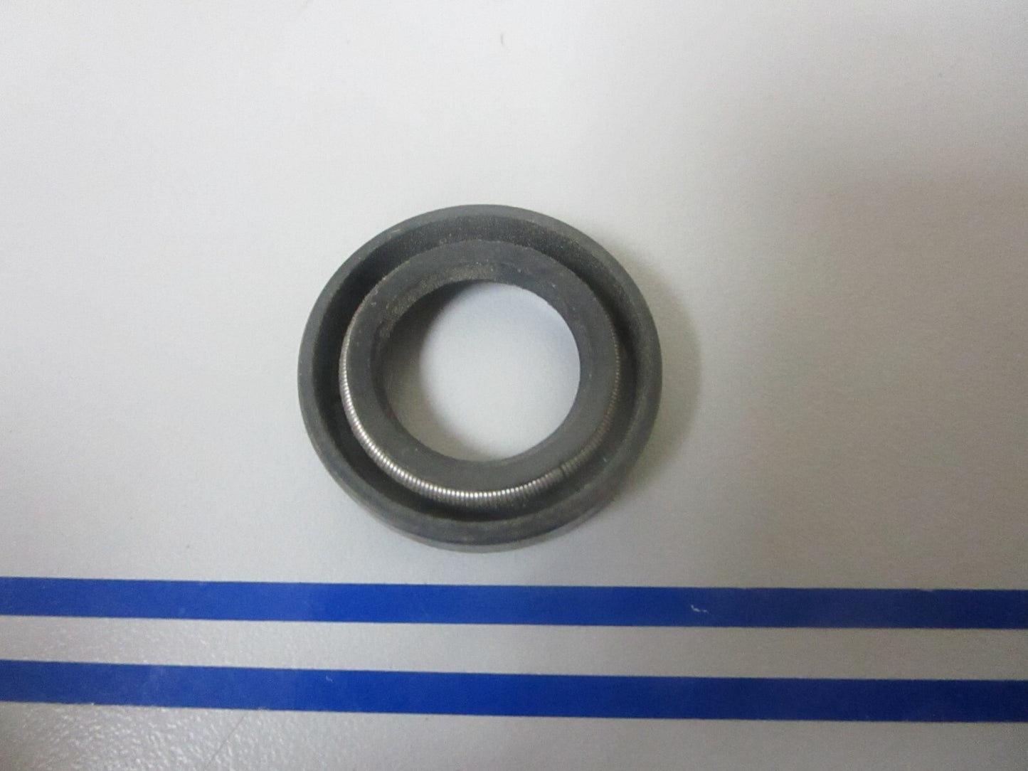 *NEW OEM* 0720 Mercury Quicksilver Oil Seal 26-99325