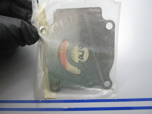 *NEW OEM* 0810 Suzuki Water Pump Plate 17471-94401