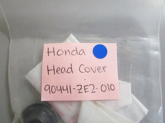 *NEW OEM* 0770 Honda Head Cover 90441-ZE2-010