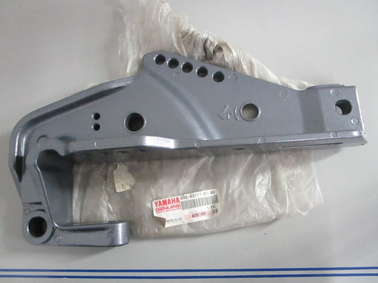 NEW OEM 63D-43111-01-4D Yamaha Clamp Bracket 0820