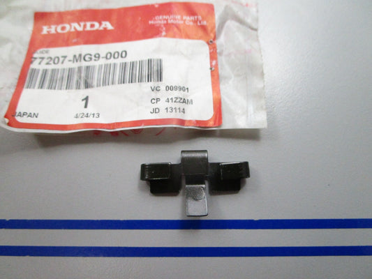 NEW OEM 77207-MG9-000 Honda Guide 0810