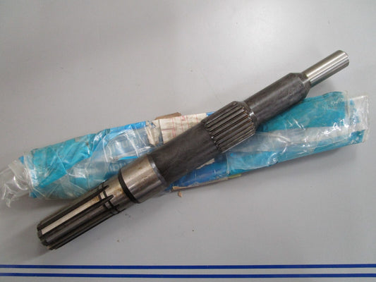 *NEW OEM* 0820 Volvo Penta Shaft 832641