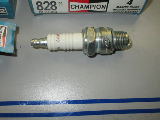 *NEW* (LOT OF 4) 0820 Champion Spark Plug 828M 828-1 QL77JC4