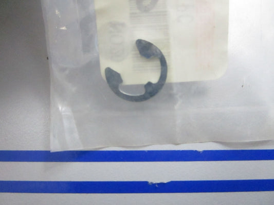 *NEW OEM* 0810 Yamaha Circlip 99001-08600