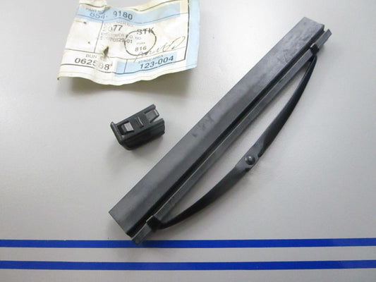 *NEW OEM* 0810 Saab Headlight Wiper Blade 8549180