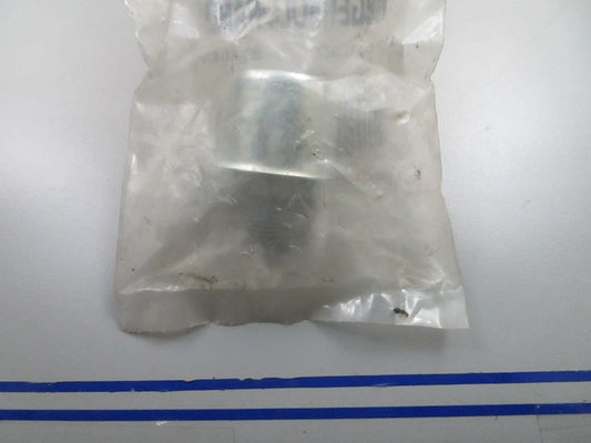 *NEW OEM* 0810 Bobcat Breather 6512927
