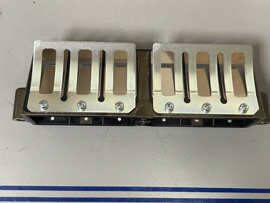 *NEW OEM* 0670 OMC Johnson Evinrude Reed Block Assembly 5006252