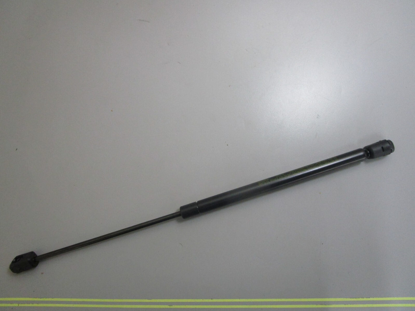 *NEW* 0810 Napa Lift Support 819-5518