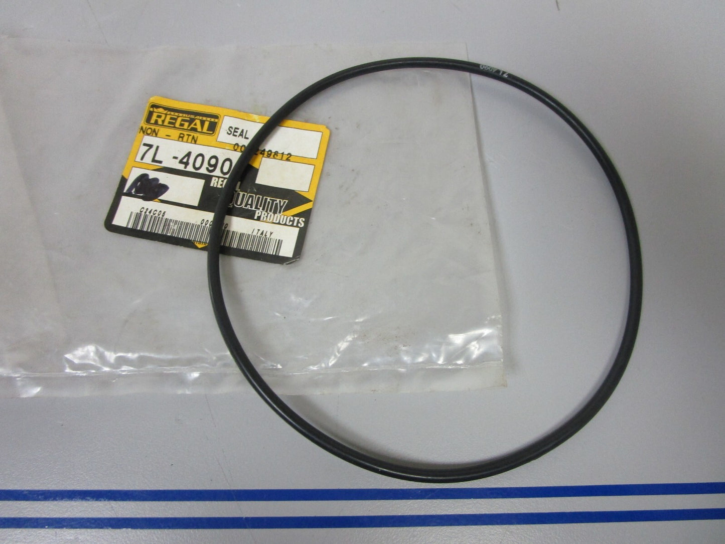 *NEW* 0810 Regal 001249812 Seal Replaces: CAT 7L-4090