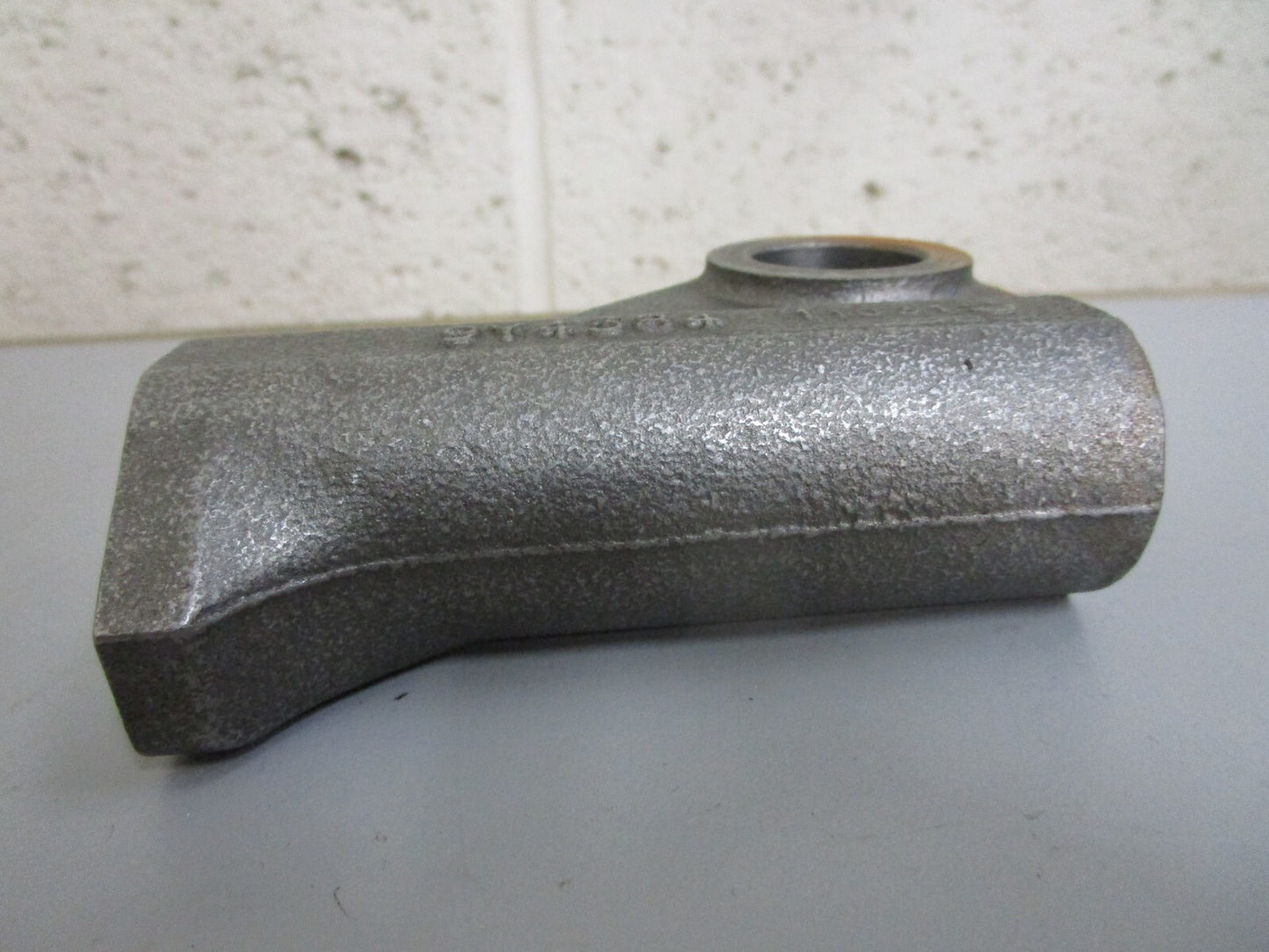 *NEW OEM* 0820 CAT Bracket 9Y-4384