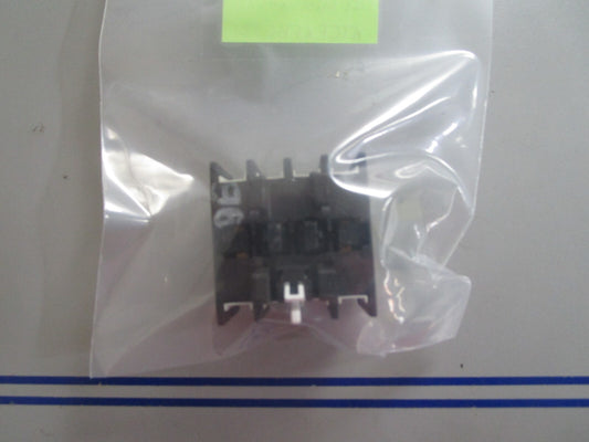 *NEW* 0810 Eaton Auxiliary Contact Module DILM150-XHI22 XTCEXFBG22